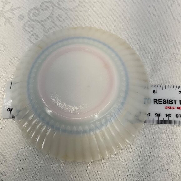 MacBeth-Evans Monax Petalware cup and saucer Rainbow - Picture 7 of 7